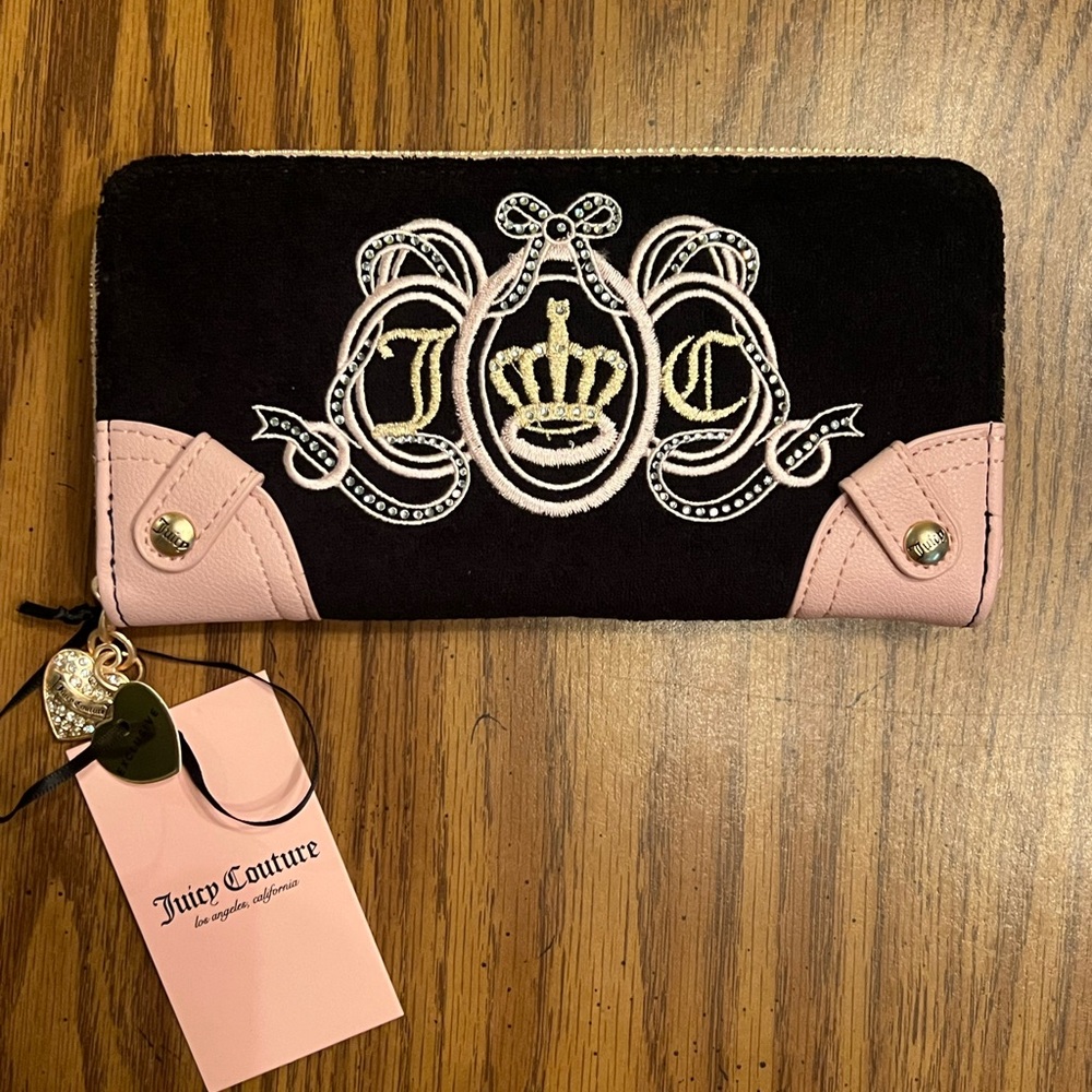 Juicy Couture Lovers Club Wallet
